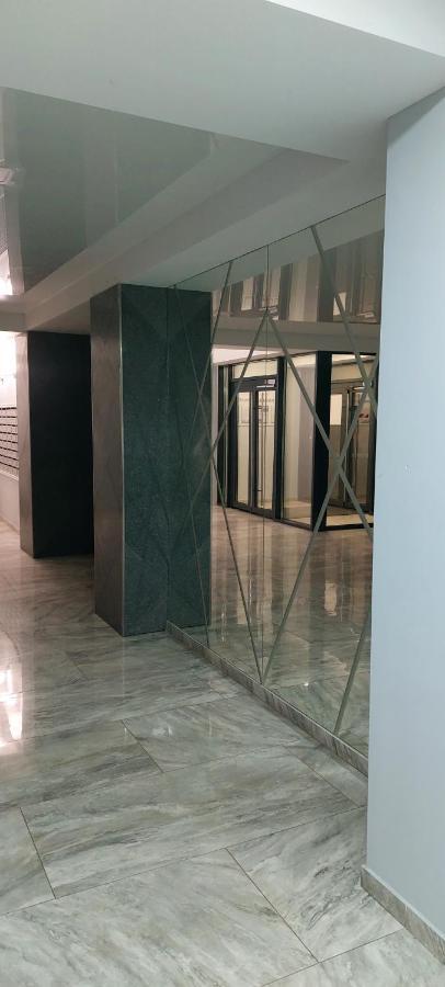 Новые Апартаменты Lux Chisinau Ngoại thất bức ảnh
